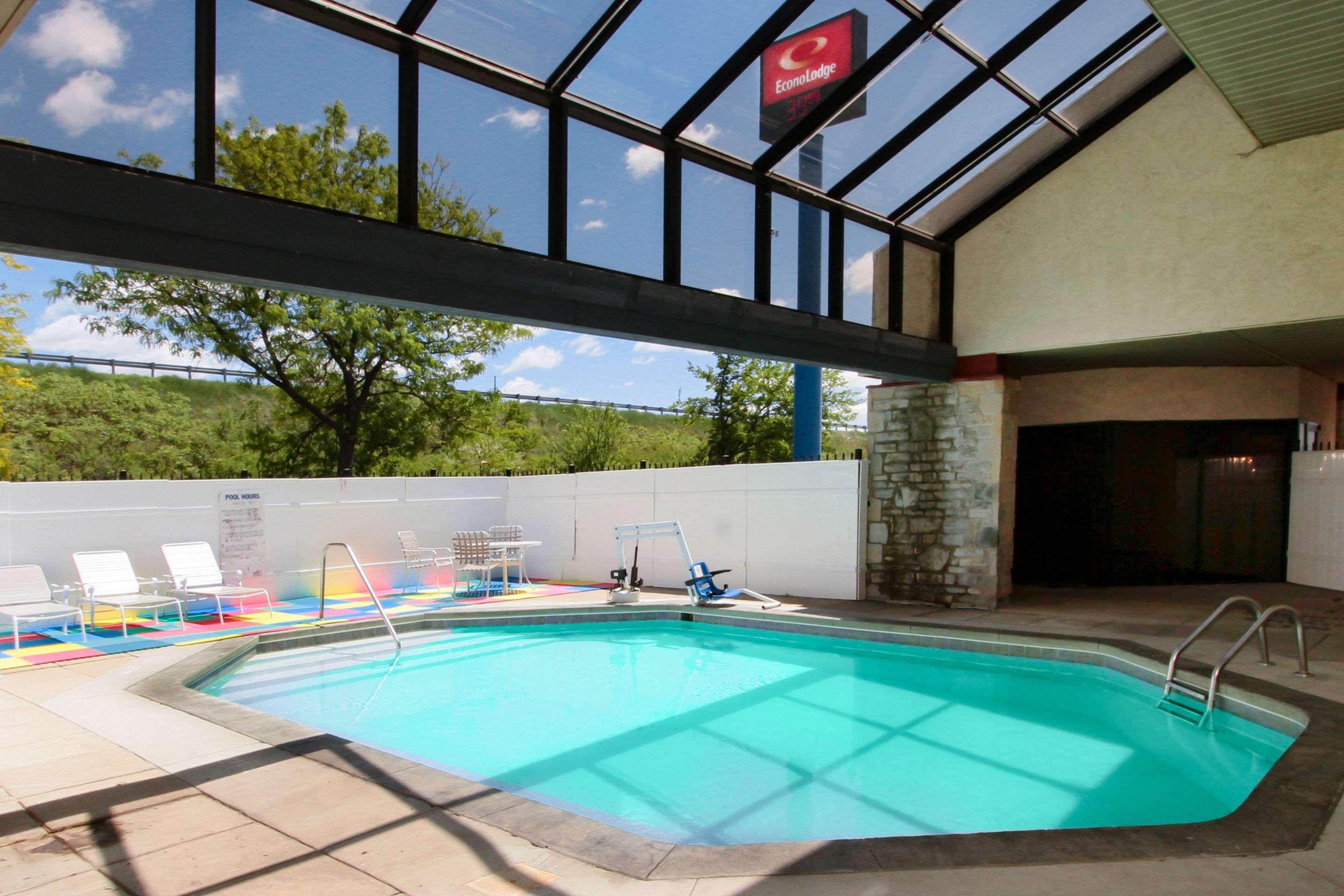Econo Lodge Holland Exterior foto